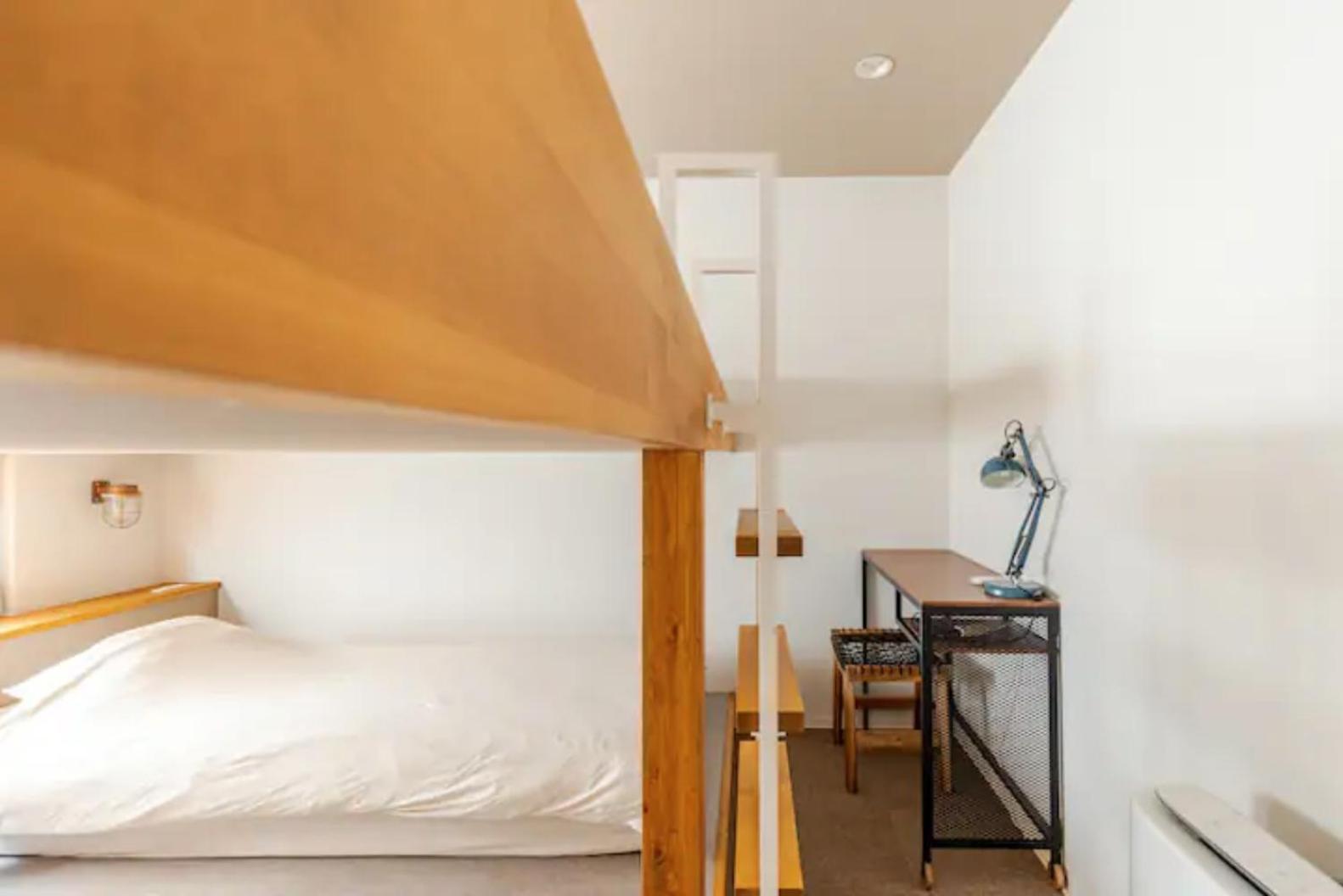 8b -osaka Nishikujo Apartment- Ōsaka