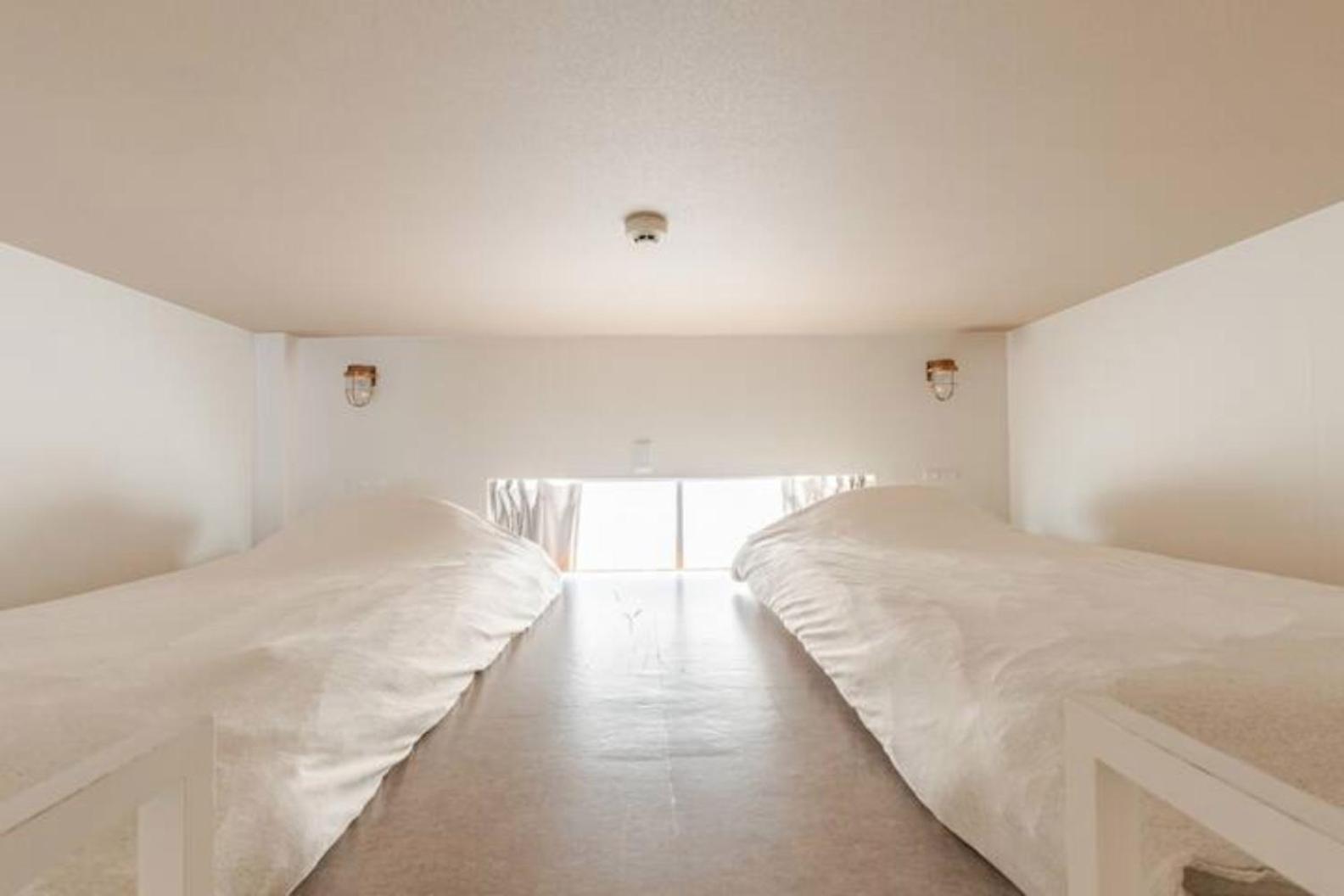 8b -osaka Nishikujo Apartment- * Ōsaka